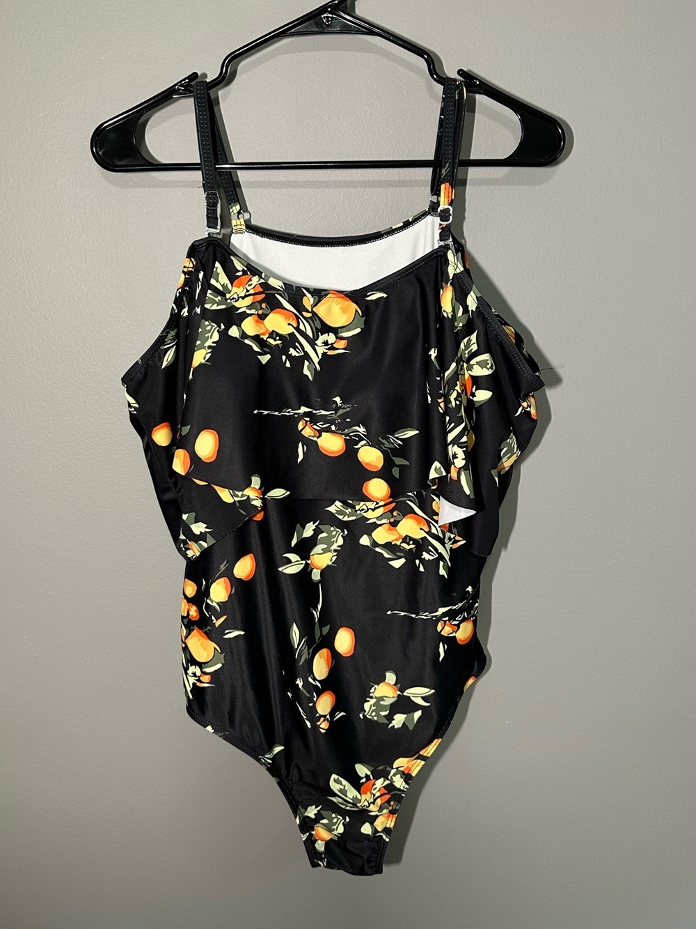 Swimsuit - Picture 4 of 8